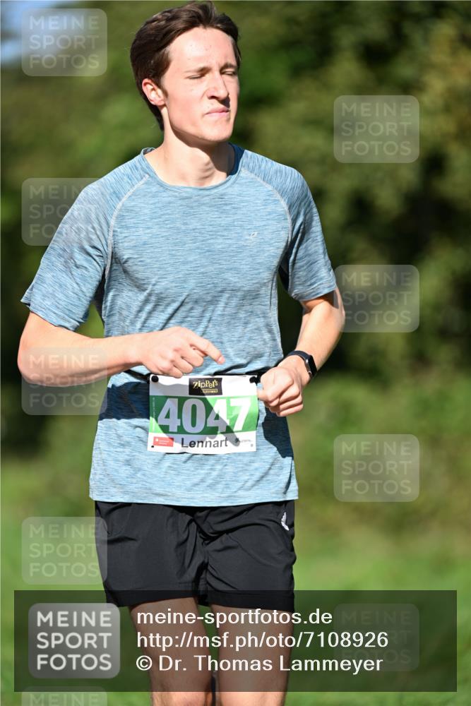 22.09.2024 - 32. Volkslauf durch das schöne Alstertal Dr. Thomas Lammeyer http://msf.ph/oto/7108926 22.09.2024 10:39:14 Laufen 4047 meine-sportfotos.de