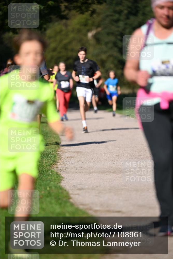 22.09.2024 - 32. Volkslauf durch das schöne Alstertal Dr. Thomas Lammeyer http://msf.ph/oto/7108961 22.09.2024 10:39:24 Laufen  meine-sportfotos.de