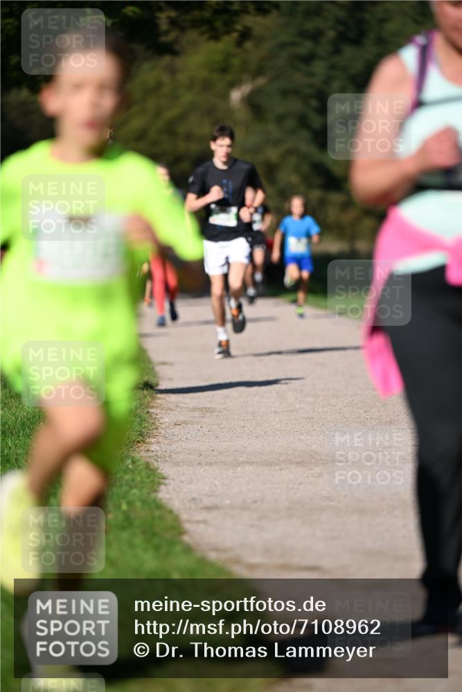 22.09.2024 - 32. Volkslauf durch das schöne Alstertal Dr. Thomas Lammeyer http://msf.ph/oto/7108962 22.09.2024 10:39:24 Laufen  meine-sportfotos.de