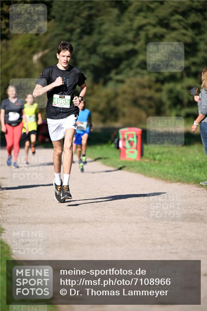22.09.2024 - 32. Volkslauf durch das schöne Alstertal Dr. Thomas Lammeyer http://msf.ph/oto/7108966 22.09.2024 10:39:26 Laufen 4965 meine-sportfotos.de