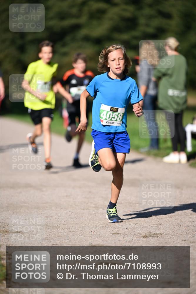 22.09.2024 - 32. Volkslauf durch das schöne Alstertal Dr. Thomas Lammeyer http://msf.ph/oto/7108993 22.09.2024 10:39:31 Laufen 4058 meine-sportfotos.de