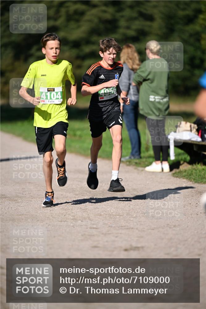22.09.2024 - 32. Volkslauf durch das schöne Alstertal Dr. Thomas Lammeyer http://msf.ph/oto/7109000 22.09.2024 10:39:32 Laufen 4104, 4956 meine-sportfotos.de