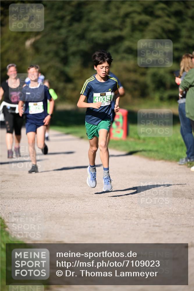 22.09.2024 - 32. Volkslauf durch das schöne Alstertal Dr. Thomas Lammeyer http://msf.ph/oto/7109023 22.09.2024 10:39:43 Laufen 4035 meine-sportfotos.de