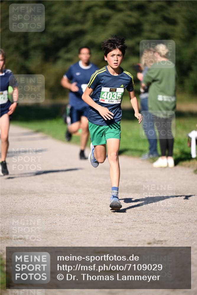 22.09.2024 - 32. Volkslauf durch das schöne Alstertal Dr. Thomas Lammeyer http://msf.ph/oto/7109029 22.09.2024 10:39:44 Laufen 4035 meine-sportfotos.de