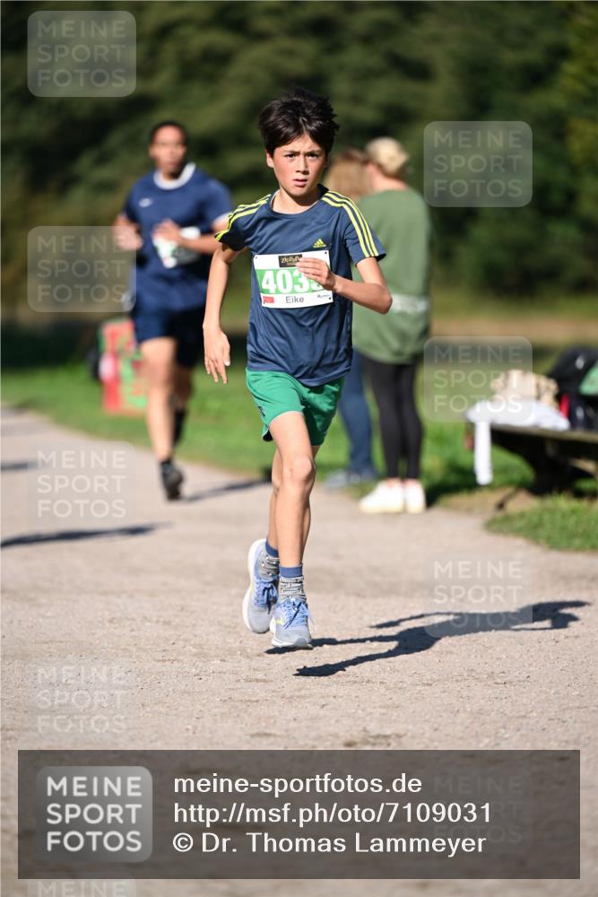 22.09.2024 - 32. Volkslauf durch das schöne Alstertal Dr. Thomas Lammeyer http://msf.ph/oto/7109031 22.09.2024 10:39:45 Laufen 4035 meine-sportfotos.de