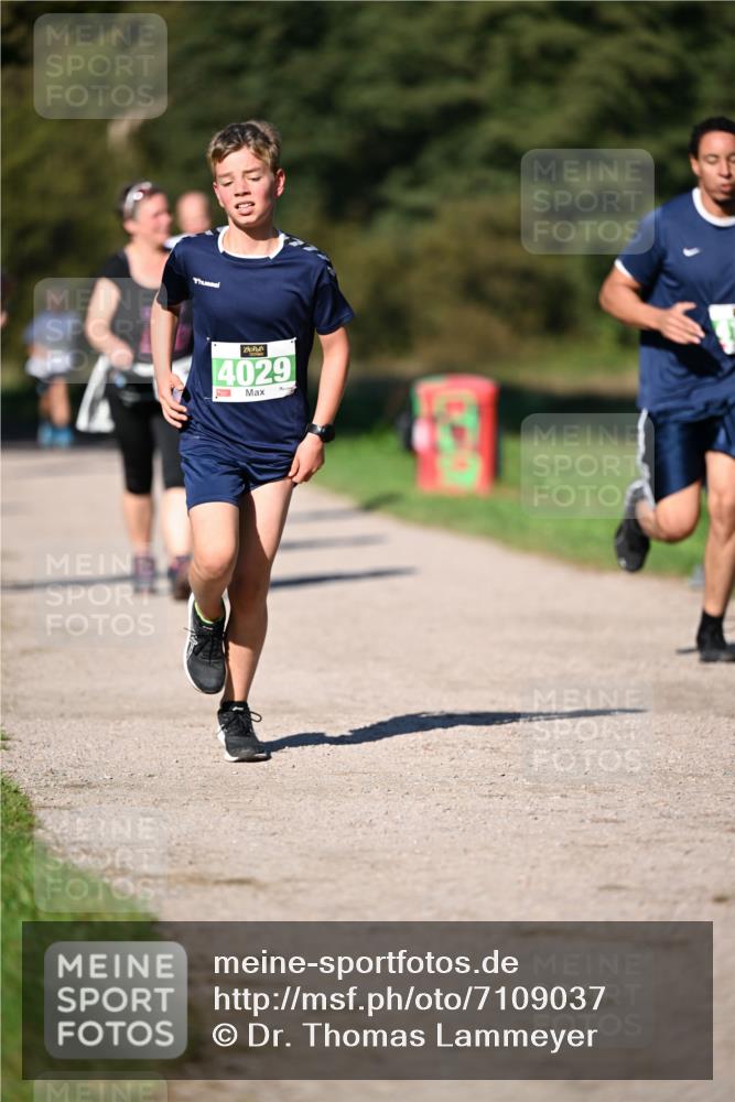 22.09.2024 - 32. Volkslauf durch das schöne Alstertal Dr. Thomas Lammeyer http://msf.ph/oto/7109037 22.09.2024 10:39:46 Laufen 10, 4029 meine-sportfotos.de