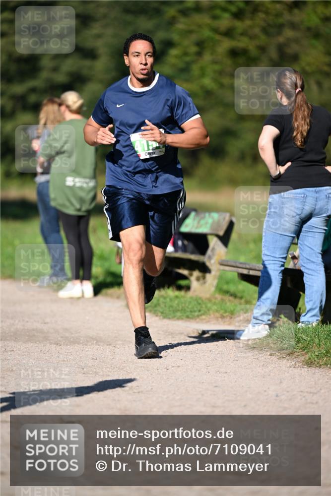22.09.2024 - 32. Volkslauf durch das schöne Alstertal Dr. Thomas Lammeyer http://msf.ph/oto/7109041 22.09.2024 10:39:47 Laufen  meine-sportfotos.de