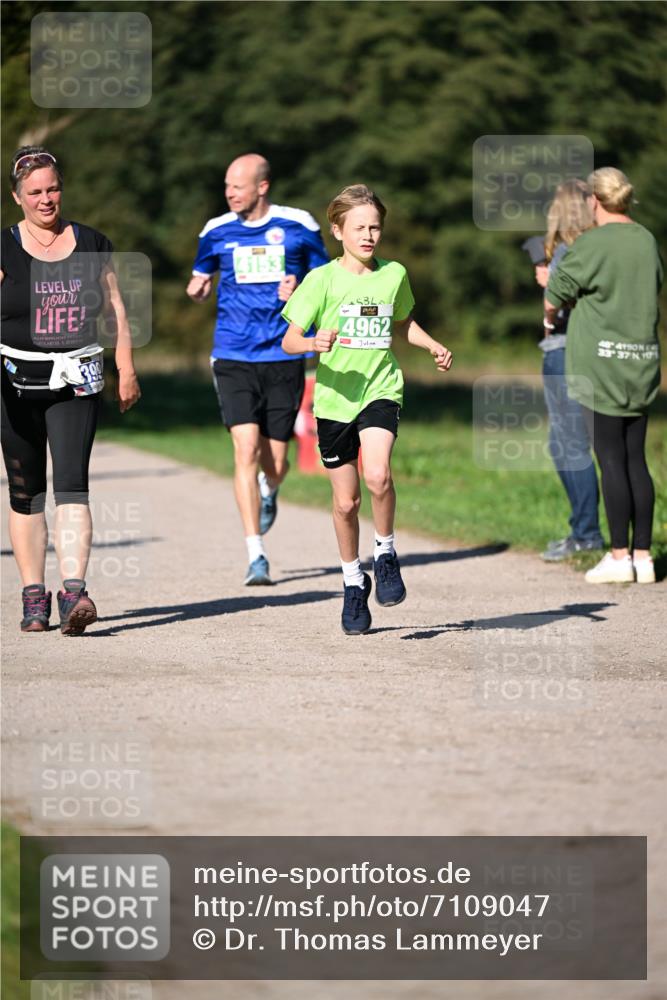 22.09.2024 - 32. Volkslauf durch das schöne Alstertal Dr. Thomas Lammeyer http://msf.ph/oto/7109047 22.09.2024 10:39:49 Laufen 200, 4153, 4962, 48415, 33, 37, 117 meine-sportfotos.de