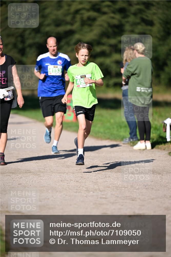 22.09.2024 - 32. Volkslauf durch das schöne Alstertal Dr. Thomas Lammeyer http://msf.ph/oto/7109050 22.09.2024 10:39:49 Laufen 4153, 49 meine-sportfotos.de