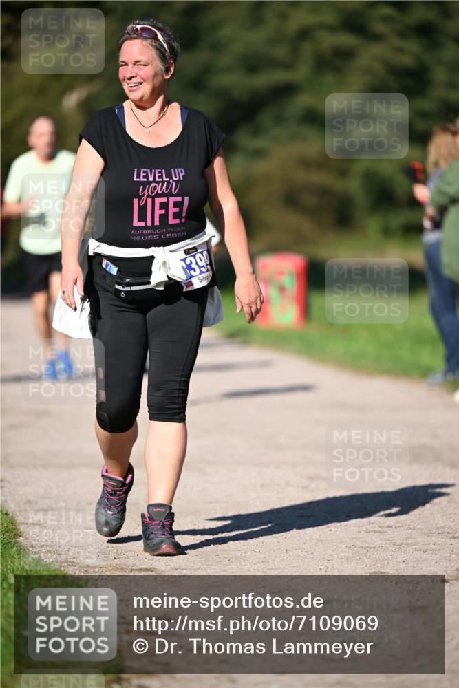 22.09.2024 - 32. Volkslauf durch das schöne Alstertal Dr. Thomas Lammeyer http://msf.ph/oto/7109069 22.09.2024 10:39:53 Laufen 3, 99 meine-sportfotos.de