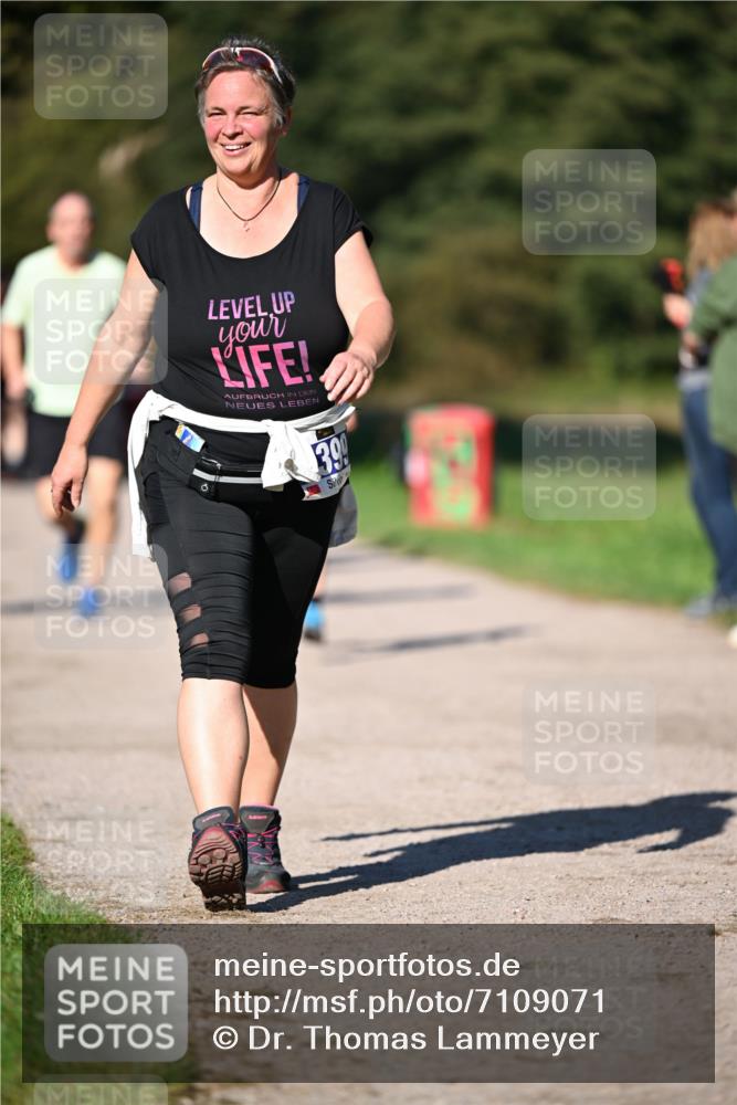 22.09.2024 - 32. Volkslauf durch das schöne Alstertal Dr. Thomas Lammeyer http://msf.ph/oto/7109071 22.09.2024 10:39:53 Laufen 3, 99, 200 meine-sportfotos.de