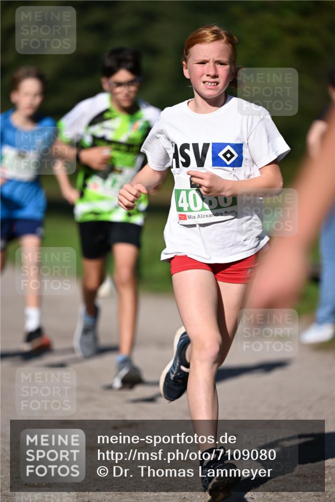 22.09.2024 - 32. Volkslauf durch das schöne Alstertal Dr. Thomas Lammeyer http://msf.ph/oto/7109080 22.09.2024 10:39:58 Laufen 4050 meine-sportfotos.de