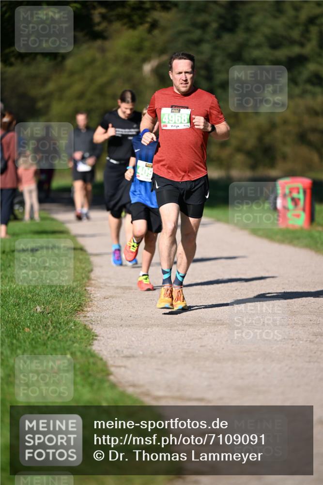 22.09.2024 - 32. Volkslauf durch das schöne Alstertal Dr. Thomas Lammeyer http://msf.ph/oto/7109091 22.09.2024 10:40:01 Laufen 409, 4968 meine-sportfotos.de