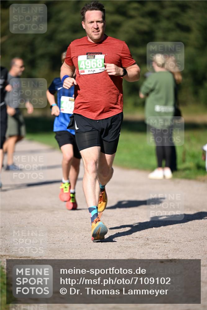 22.09.2024 - 32. Volkslauf durch das schöne Alstertal Dr. Thomas Lammeyer http://msf.ph/oto/7109102 22.09.2024 10:40:03 Laufen 4968 meine-sportfotos.de