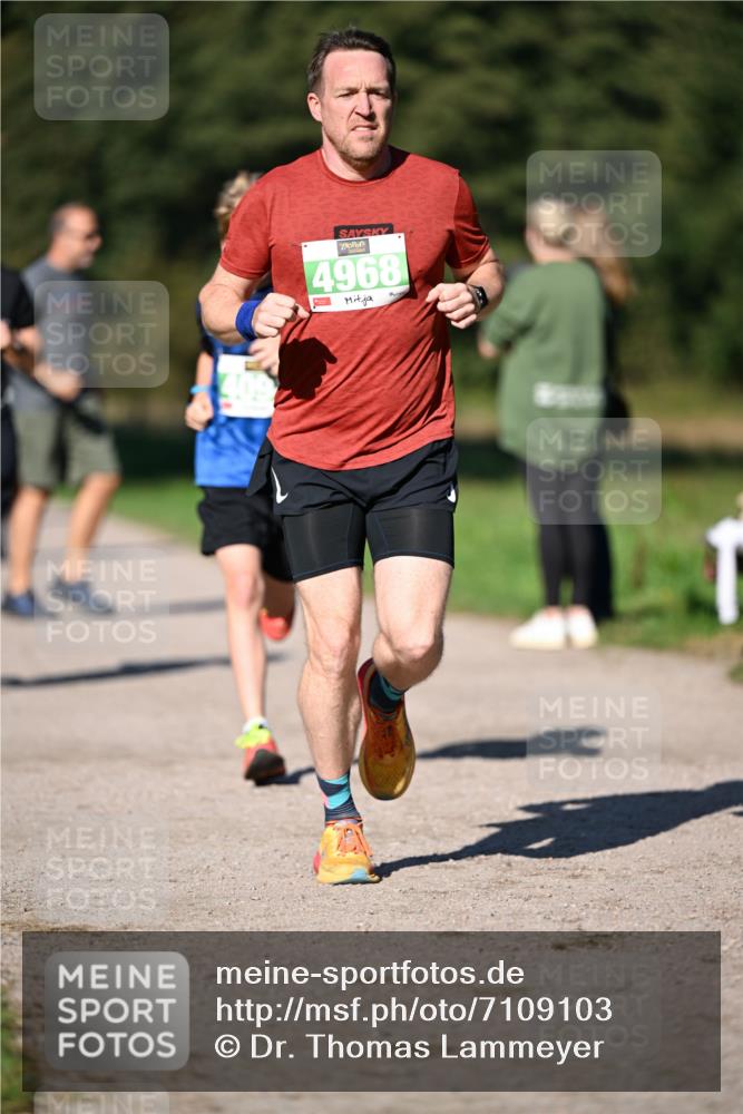 22.09.2024 - 32. Volkslauf durch das schöne Alstertal Dr. Thomas Lammeyer http://msf.ph/oto/7109103 22.09.2024 10:40:03 Laufen 4968 meine-sportfotos.de