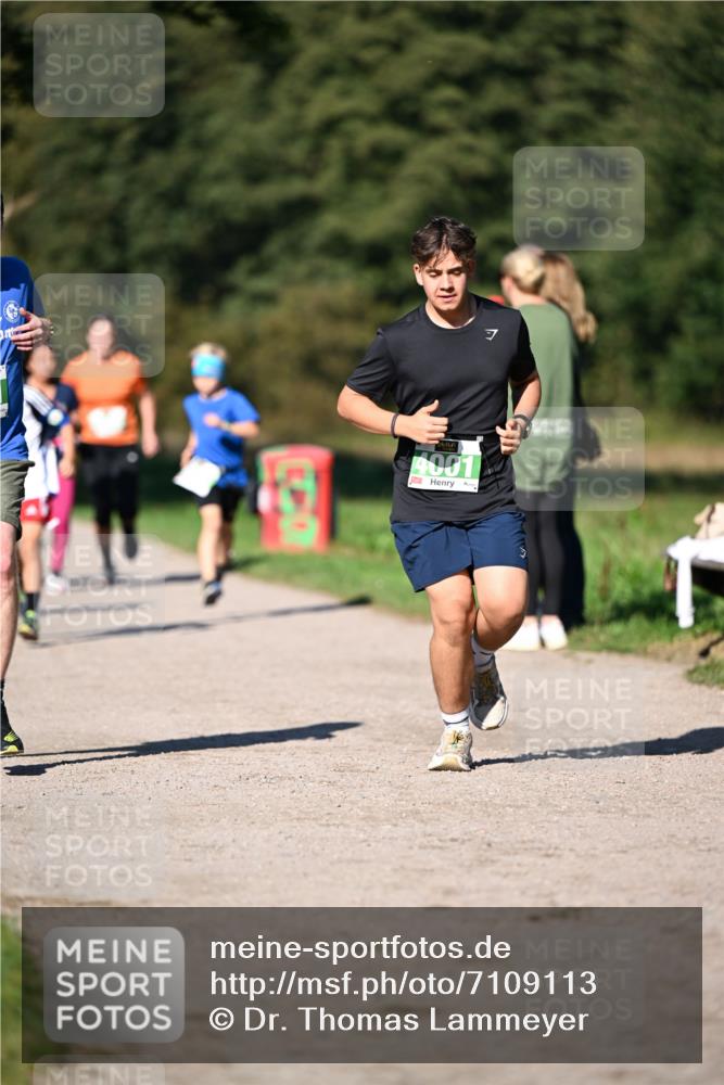 22.09.2024 - 32. Volkslauf durch das schöne Alstertal Dr. Thomas Lammeyer http://msf.ph/oto/7109113 22.09.2024 10:40:09 Laufen 4001, 7 meine-sportfotos.de