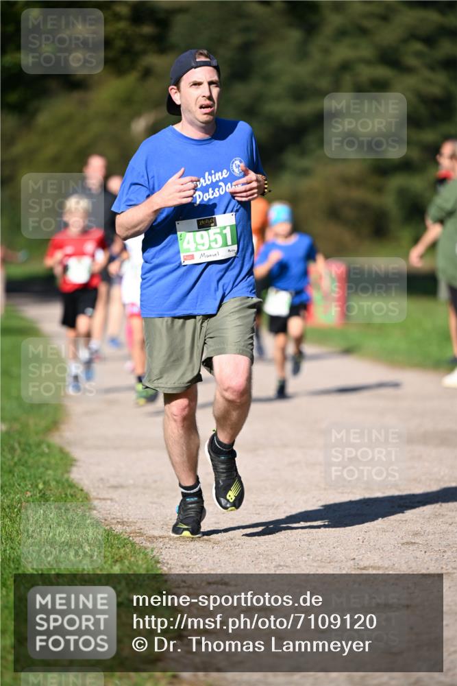 22.09.2024 - 32. Volkslauf durch das schöne Alstertal Dr. Thomas Lammeyer http://msf.ph/oto/7109120 22.09.2024 10:40:10 Laufen 4951 meine-sportfotos.de