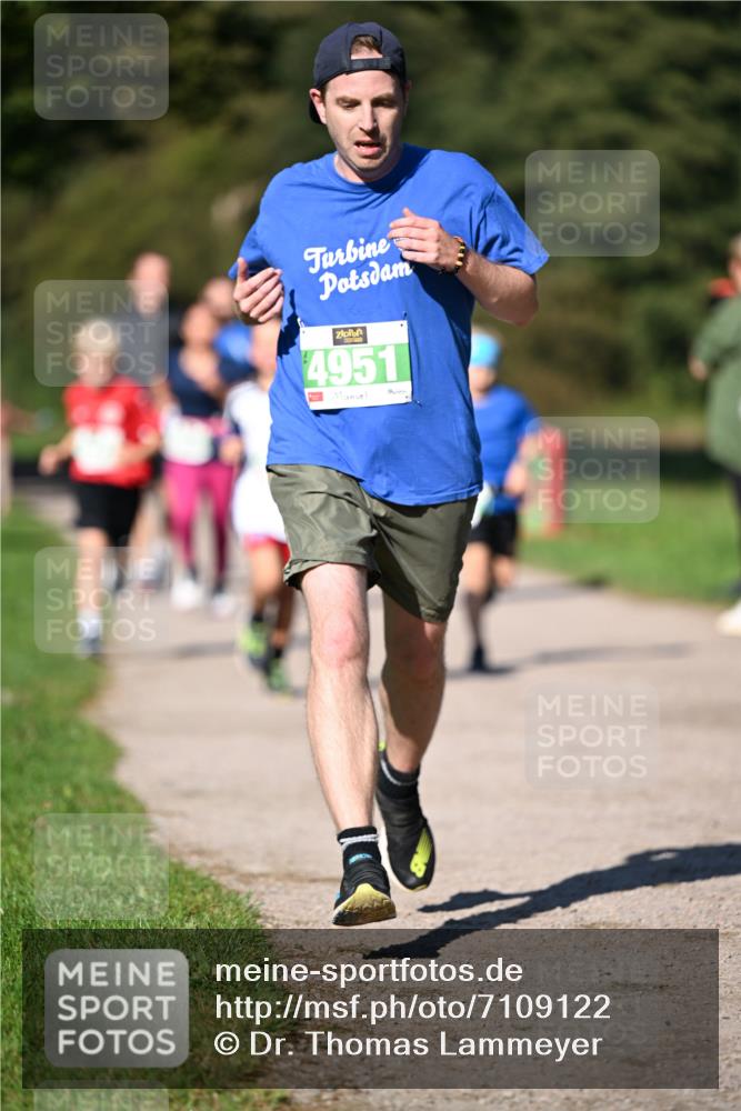 22.09.2024 - 32. Volkslauf durch das schöne Alstertal Dr. Thomas Lammeyer http://msf.ph/oto/7109122 22.09.2024 10:40:11 Laufen 4951 meine-sportfotos.de