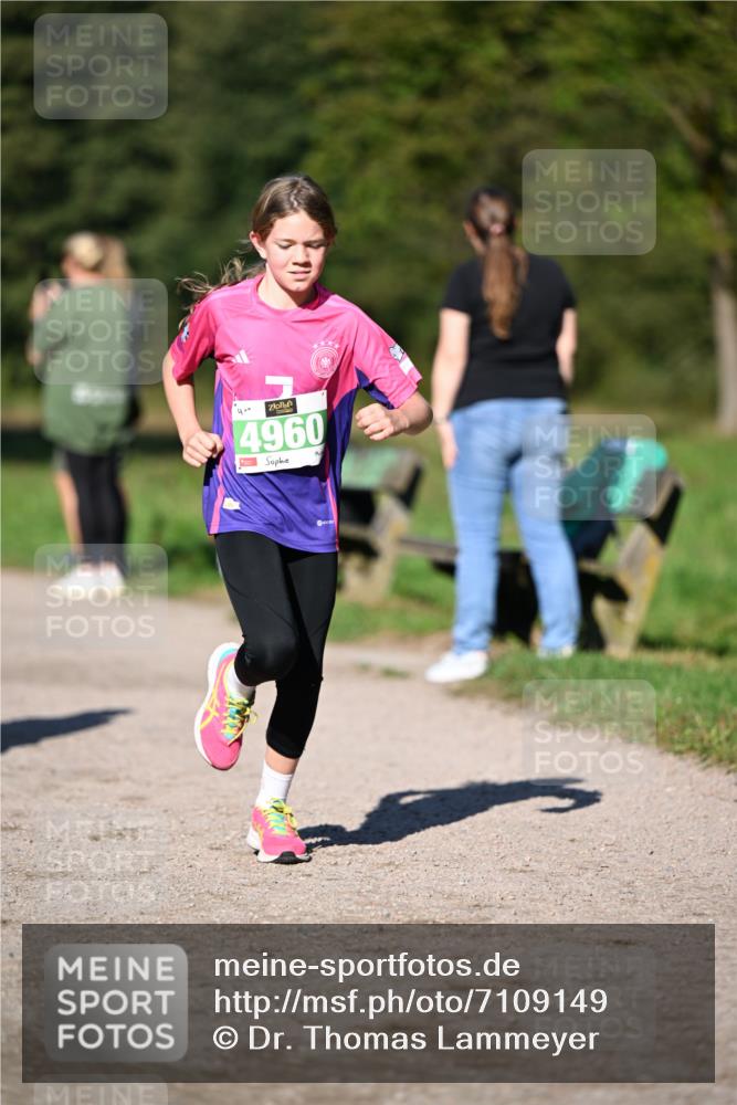 22.09.2024 - 32. Volkslauf durch das schöne Alstertal Dr. Thomas Lammeyer http://msf.ph/oto/7109149 22.09.2024 10:40:20 Laufen 4, 4960 meine-sportfotos.de