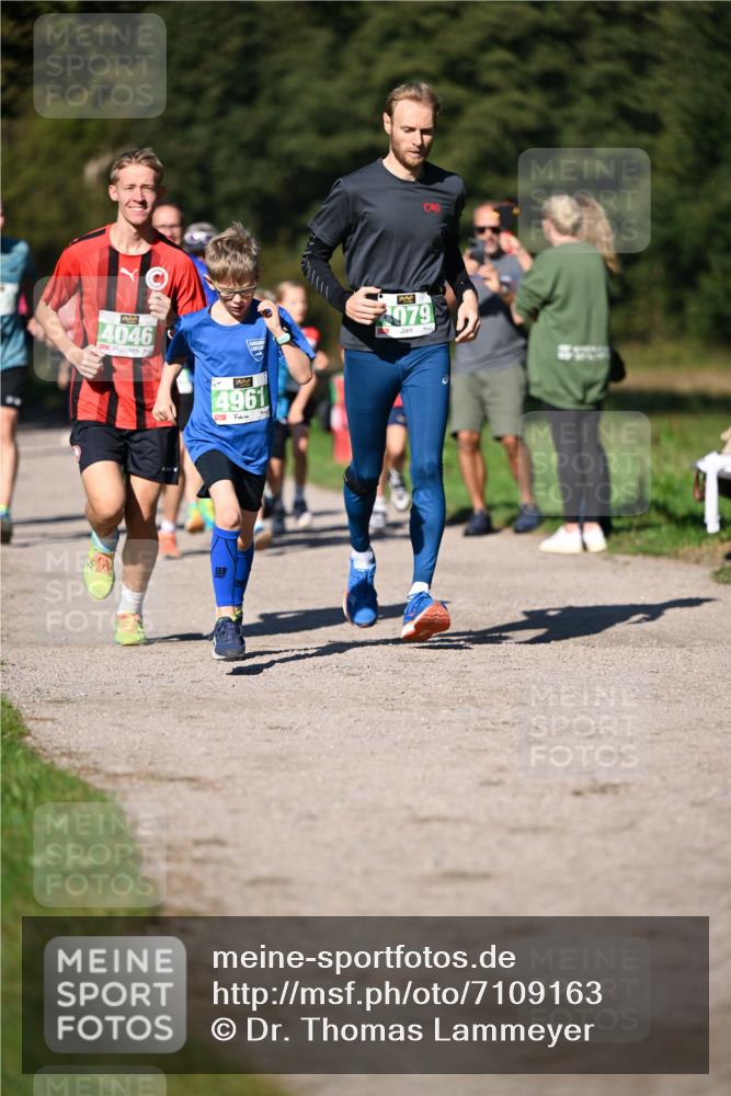 22.09.2024 - 32. Volkslauf durch das schöne Alstertal Dr. Thomas Lammeyer http://msf.ph/oto/7109163 22.09.2024 10:40:25 Laufen 4046, 4961, 079 meine-sportfotos.de