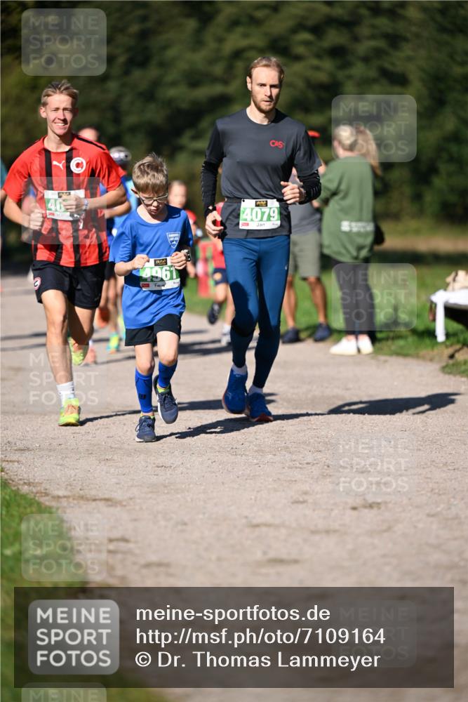 22.09.2024 - 32. Volkslauf durch das schöne Alstertal Dr. Thomas Lammeyer http://msf.ph/oto/7109164 22.09.2024 10:40:25 Laufen 46, 4961, 4079 meine-sportfotos.de