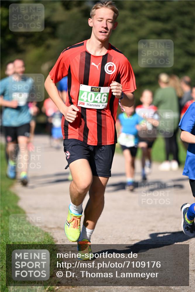 22.09.2024 - 32. Volkslauf durch das schöne Alstertal Dr. Thomas Lammeyer http://msf.ph/oto/7109176 22.09.2024 10:40:27 Laufen 4046 meine-sportfotos.de