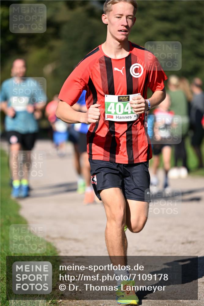 22.09.2024 - 32. Volkslauf durch das schöne Alstertal Dr. Thomas Lammeyer http://msf.ph/oto/7109178 22.09.2024 10:40:27 Laufen 404 meine-sportfotos.de