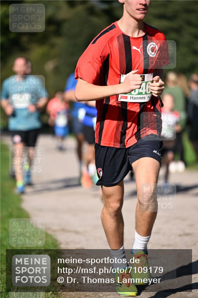 22.09.2024 - 32. Volkslauf durch das schöne Alstertal Dr. Thomas Lammeyer http://msf.ph/oto/7109179 22.09.2024 10:40:27 Laufen 46 meine-sportfotos.de