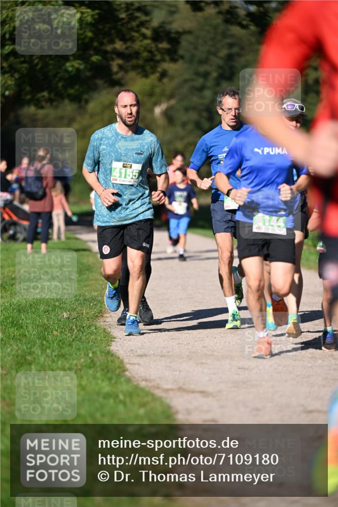 22.09.2024 - 32. Volkslauf durch das schöne Alstertal Dr. Thomas Lammeyer http://msf.ph/oto/7109180 22.09.2024 10:40:28 Laufen 4155, 4144 meine-sportfotos.de