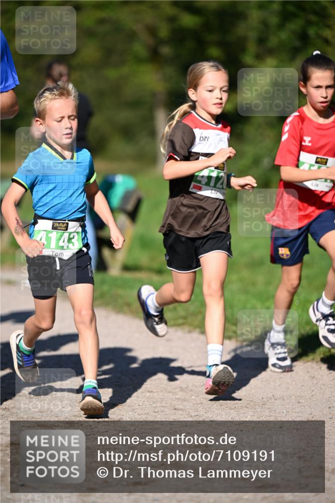 22.09.2024 - 32. Volkslauf durch das schöne Alstertal Dr. Thomas Lammeyer http://msf.ph/oto/7109191 22.09.2024 10:40:30 Laufen 4143 meine-sportfotos.de