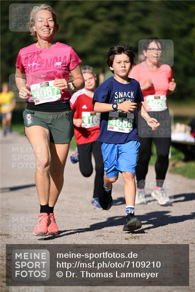 22.09.2024 - 32. Volkslauf durch das schöne Alstertal Dr. Thomas Lammeyer http://msf.ph/oto/7109210 22.09.2024 10:40:34 Laufen 4087, 10, 4088, 4026 meine-sportfotos.de