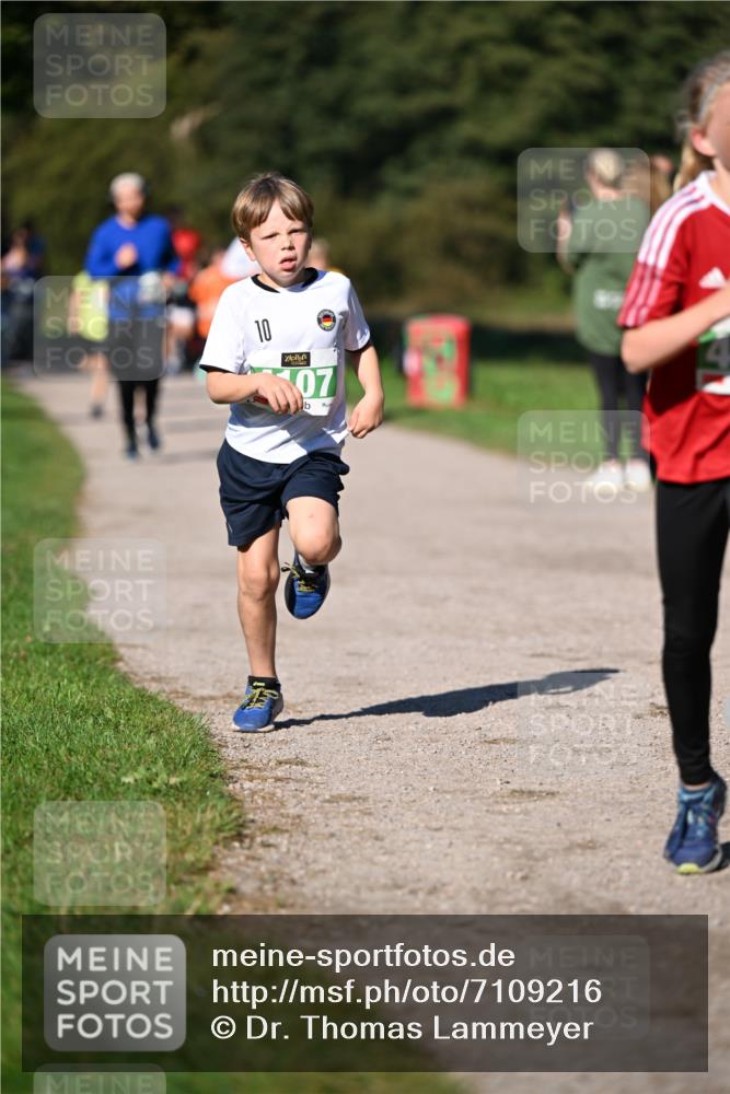 22.09.2024 - 32. Volkslauf durch das schöne Alstertal Dr. Thomas Lammeyer http://msf.ph/oto/7109216 22.09.2024 10:40:36 Laufen 10, 07 meine-sportfotos.de