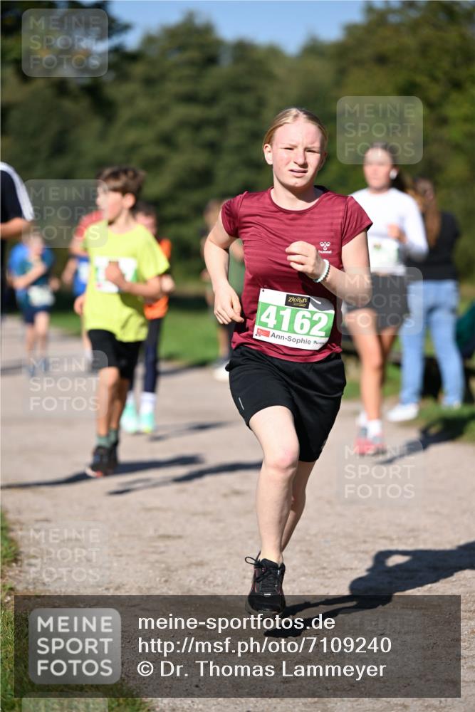22.09.2024 - 32. Volkslauf durch das schöne Alstertal Dr. Thomas Lammeyer http://msf.ph/oto/7109240 22.09.2024 10:40:45 Laufen 4162 meine-sportfotos.de