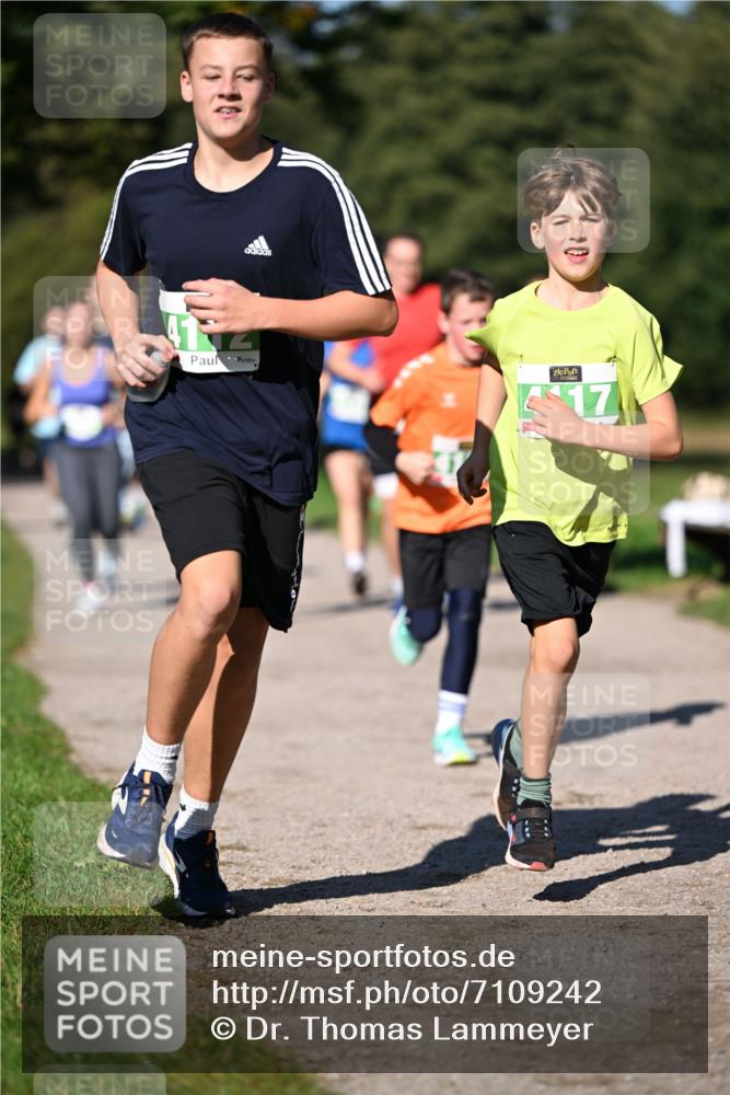 22.09.2024 - 32. Volkslauf durch das schöne Alstertal Dr. Thomas Lammeyer http://msf.ph/oto/7109242 22.09.2024 10:40:45 Laufen 17 meine-sportfotos.de