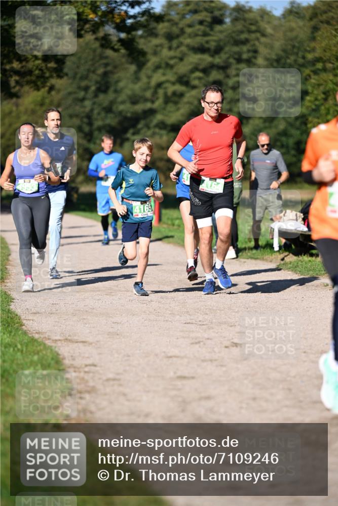 22.09.2024 - 32. Volkslauf durch das schöne Alstertal Dr. Thomas Lammeyer http://msf.ph/oto/7109246 22.09.2024 10:40:47 Laufen 4165 meine-sportfotos.de