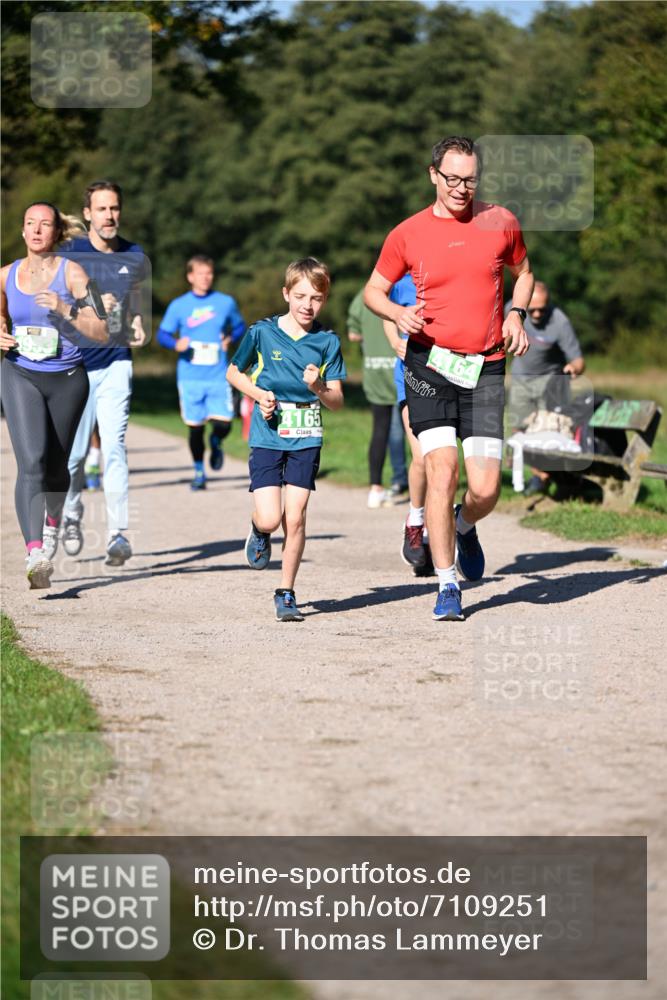 22.09.2024 - 32. Volkslauf durch das schöne Alstertal Dr. Thomas Lammeyer http://msf.ph/oto/7109251 22.09.2024 10:40:47 Laufen 4165, 164 meine-sportfotos.de