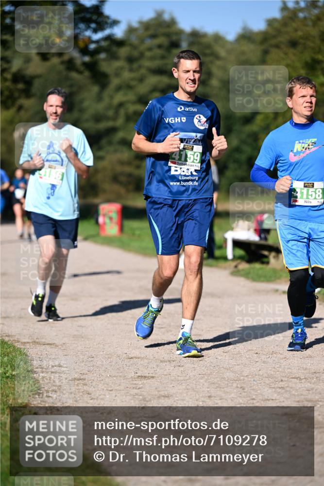22.09.2024 - 32. Volkslauf durch das schöne Alstertal Dr. Thomas Lammeyer http://msf.ph/oto/7109278 22.09.2024 10:40:52 Laufen 4159, 4158 meine-sportfotos.de