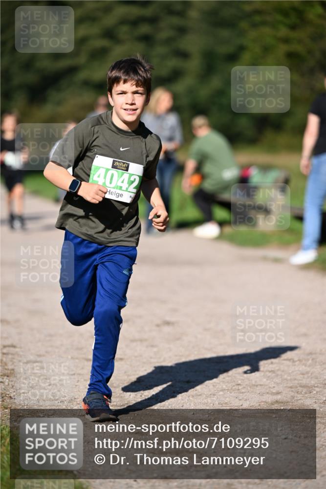 22.09.2024 - 32. Volkslauf durch das schöne Alstertal Dr. Thomas Lammeyer http://msf.ph/oto/7109295 22.09.2024 10:40:56 Laufen 4042 meine-sportfotos.de