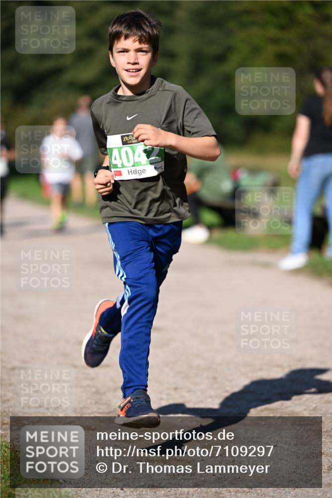 22.09.2024 - 32. Volkslauf durch das schöne Alstertal Dr. Thomas Lammeyer http://msf.ph/oto/7109297 22.09.2024 10:40:56 Laufen 4042 meine-sportfotos.de