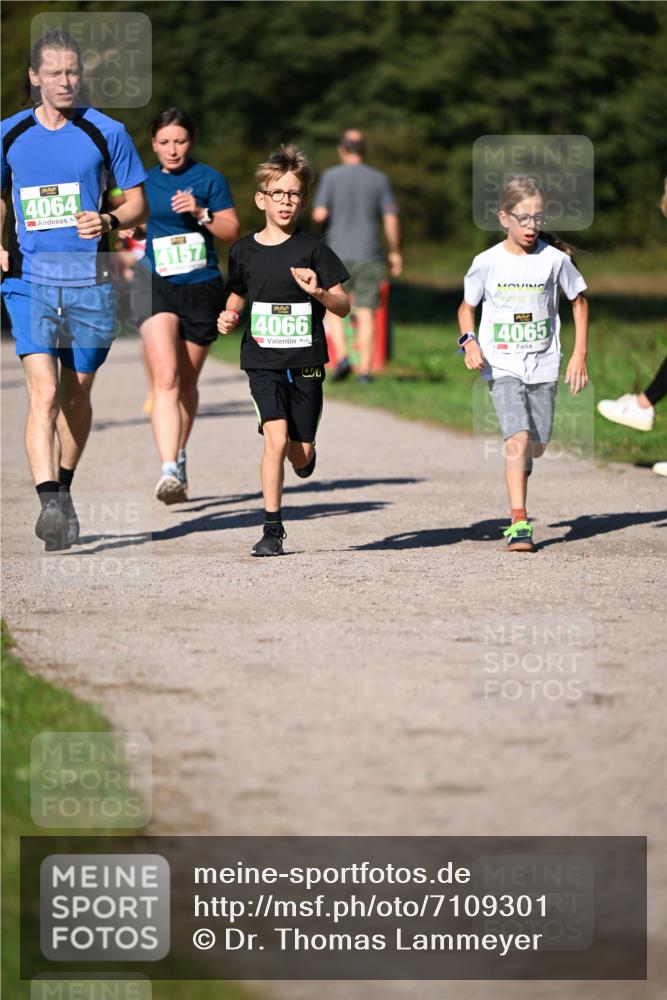 22.09.2024 - 32. Volkslauf durch das schöne Alstertal Dr. Thomas Lammeyer http://msf.ph/oto/7109301 22.09.2024 10:40:59 Laufen 4064, 4157, 4066, 4065 meine-sportfotos.de