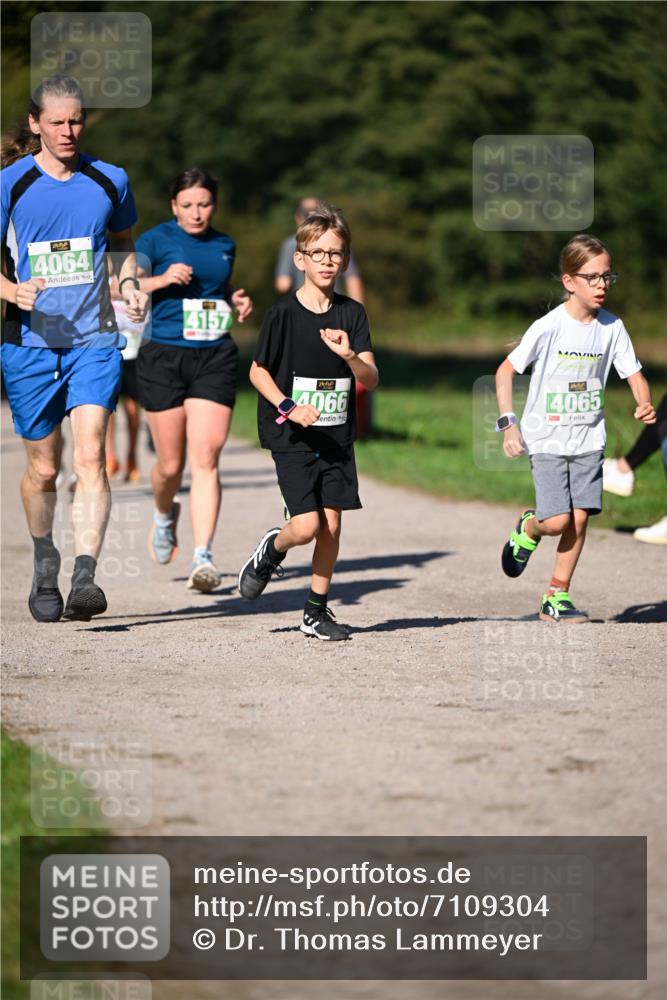 22.09.2024 - 32. Volkslauf durch das schöne Alstertal Dr. Thomas Lammeyer http://msf.ph/oto/7109304 22.09.2024 10:40:59 Laufen 4064, 4157, 4066, 4065 meine-sportfotos.de