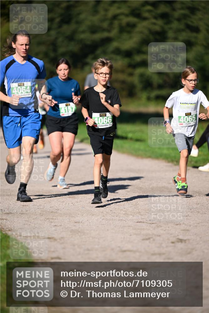 22.09.2024 - 32. Volkslauf durch das schöne Alstertal Dr. Thomas Lammeyer http://msf.ph/oto/7109305 22.09.2024 10:40:59 Laufen 4064, 4157, 4066, 4065 meine-sportfotos.de
