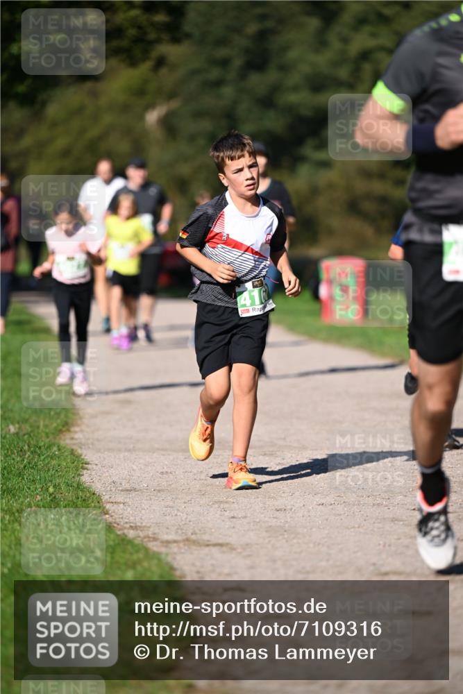 22.09.2024 - 32. Volkslauf durch das schöne Alstertal Dr. Thomas Lammeyer http://msf.ph/oto/7109316 22.09.2024 10:41:05 Laufen 416 meine-sportfotos.de