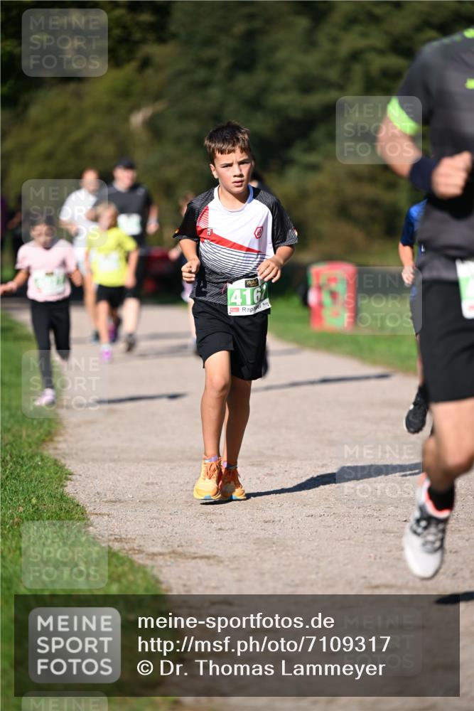 22.09.2024 - 32. Volkslauf durch das schöne Alstertal Dr. Thomas Lammeyer http://msf.ph/oto/7109317 22.09.2024 10:41:05 Laufen 416 meine-sportfotos.de