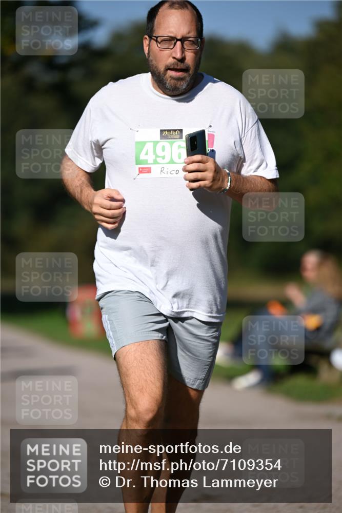 22.09.2024 - 32. Volkslauf durch das schöne Alstertal Dr. Thomas Lammeyer http://msf.ph/oto/7109354 22.09.2024 10:41:15 Laufen 496 meine-sportfotos.de