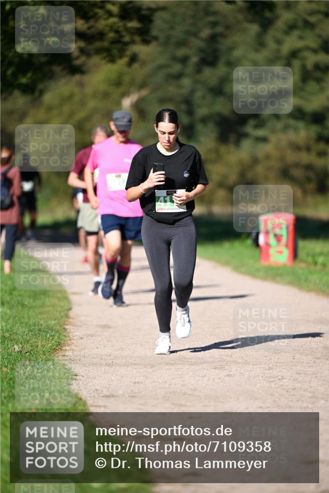 22.09.2024 - 32. Volkslauf durch das schöne Alstertal Dr. Thomas Lammeyer http://msf.ph/oto/7109358 22.09.2024 10:41:17 Laufen  meine-sportfotos.de