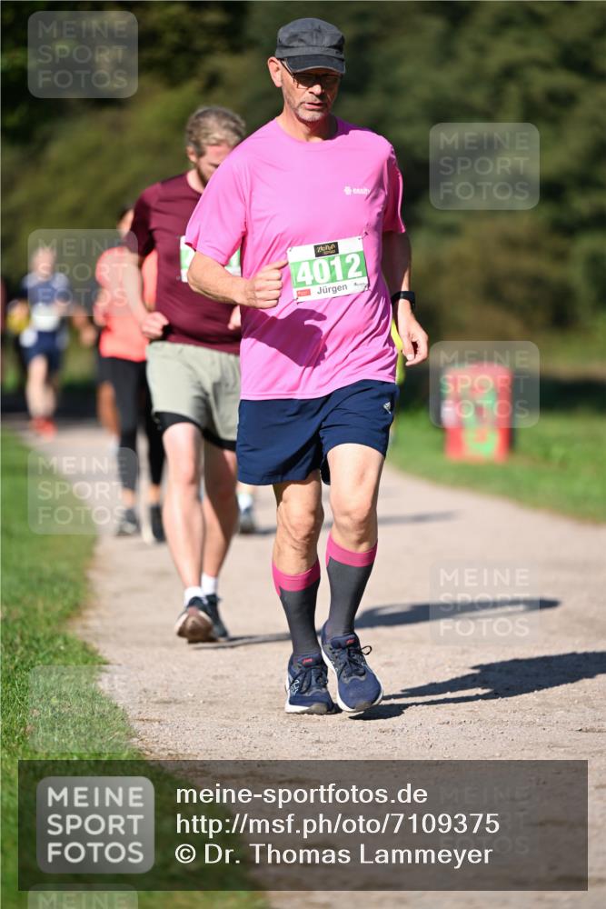 22.09.2024 - 32. Volkslauf durch das schöne Alstertal Dr. Thomas Lammeyer http://msf.ph/oto/7109375 22.09.2024 10:41:21 Laufen 4012 meine-sportfotos.de