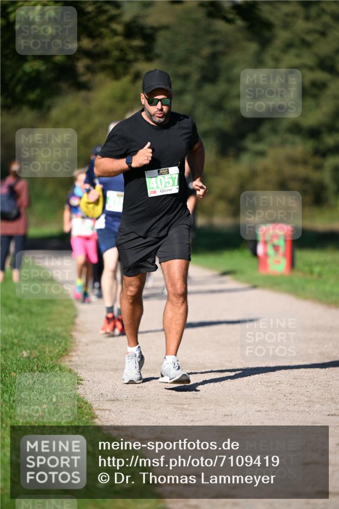 22.09.2024 - 32. Volkslauf durch das schöne Alstertal Dr. Thomas Lammeyer http://msf.ph/oto/7109419 22.09.2024 10:41:30 Laufen 4057 meine-sportfotos.de
