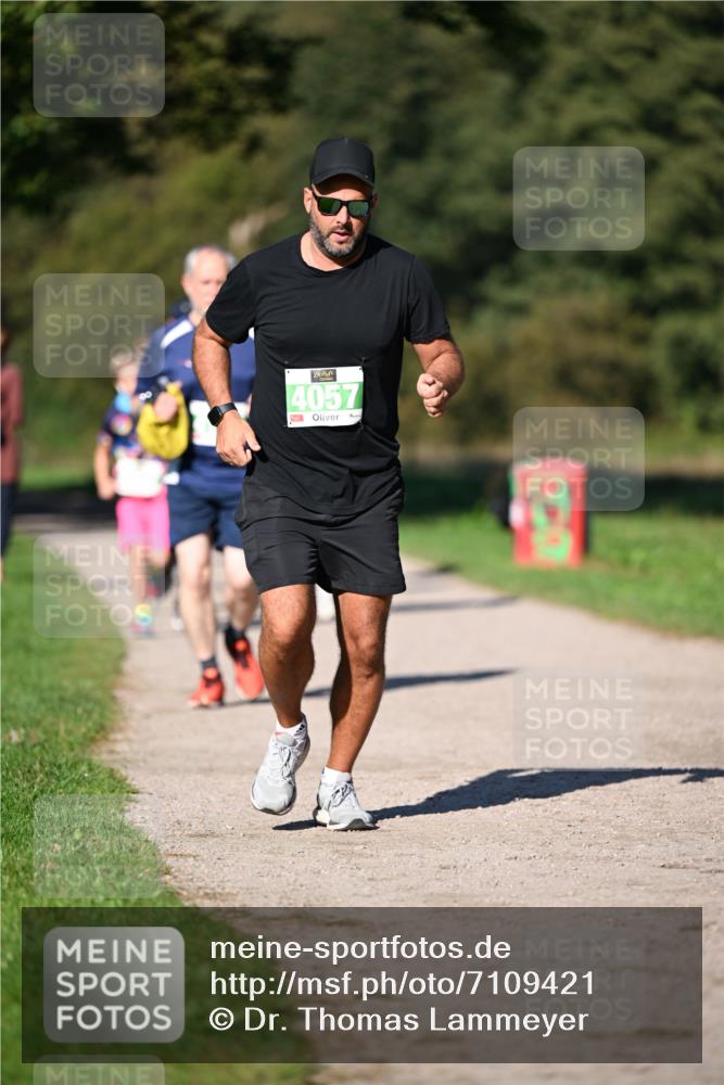 22.09.2024 - 32. Volkslauf durch das schöne Alstertal Dr. Thomas Lammeyer http://msf.ph/oto/7109421 22.09.2024 10:41:31 Laufen 4057, 1 meine-sportfotos.de