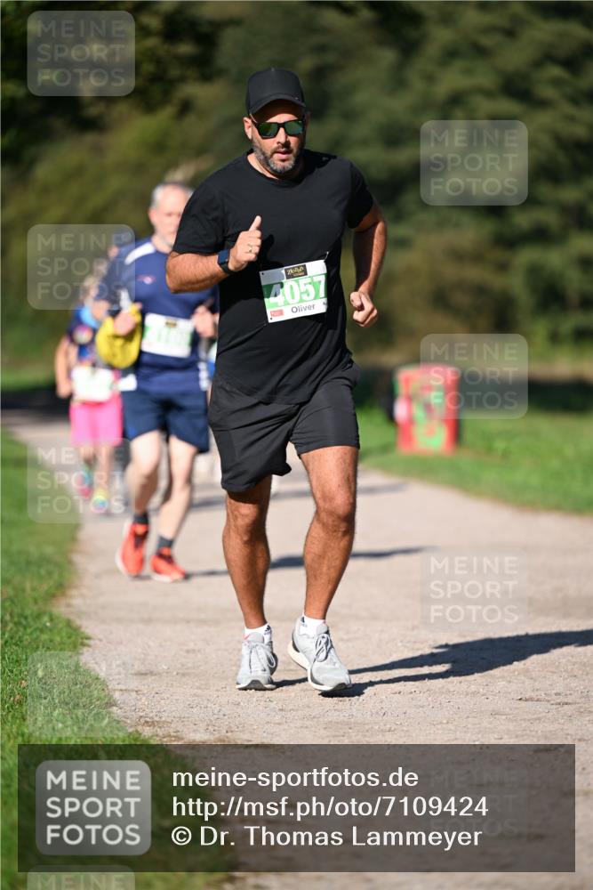 22.09.2024 - 32. Volkslauf durch das schöne Alstertal Dr. Thomas Lammeyer http://msf.ph/oto/7109424 22.09.2024 10:41:31 Laufen 4057 meine-sportfotos.de
